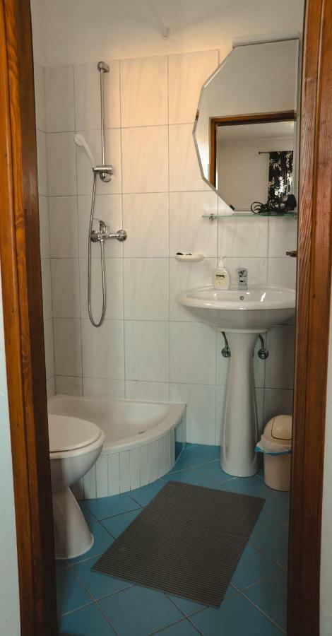 Njofra Banj Apartamento Exterior foto
